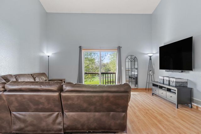 561 12th Street SW, Faribault, MN 55021