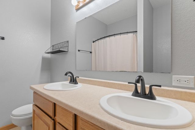 561 12th Street SW, Faribault, MN 55021