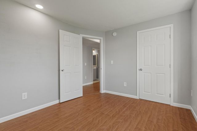 561 12th Street SW, Faribault, MN 55021