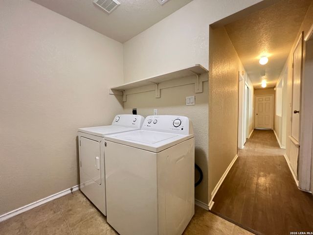 10007 SOUTHERN SUN, San Antonio, TX 78245