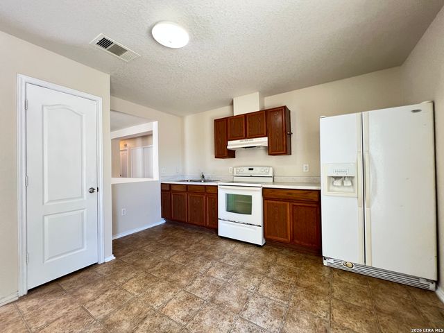 10007 SOUTHERN SUN, San Antonio, TX 78245