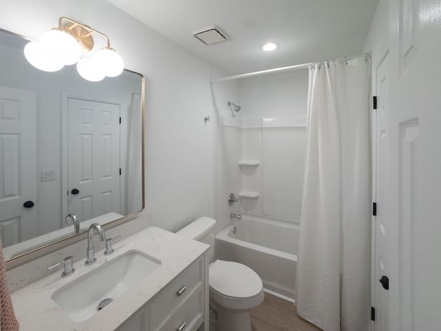 1141 Shadow Lake Circle D, Mount Pleasant, SC 29464