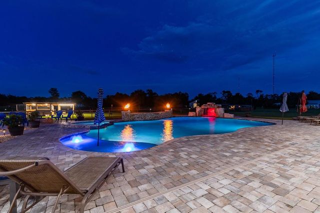 19315 LAKE PICKETT ROAD, Orlando, FL 32820