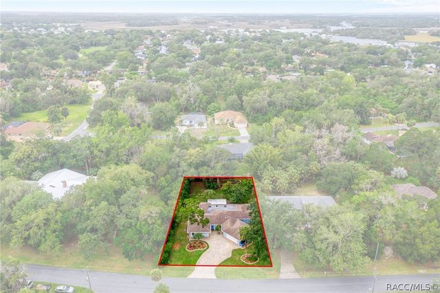 11678 W Timberlane Drive, Homosassa, FL 34448