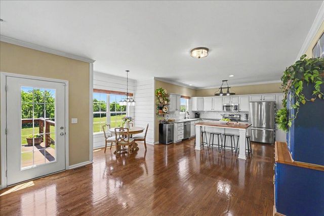 175 Inverness Drive, Georgetown, KY 40324