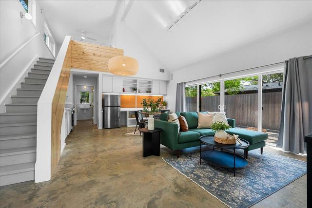 1808 Forest Hill Dr, Austin, TX 78745