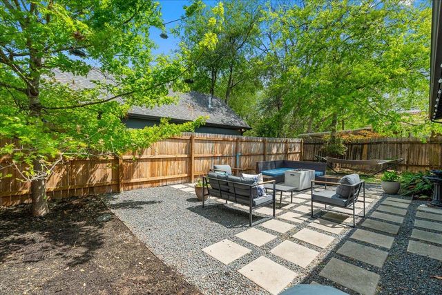 1808 Forest Hill Dr, Austin, TX 78745