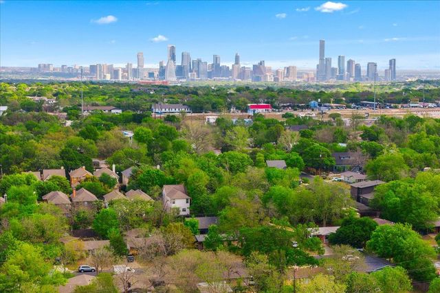 1808 Forest Hill Dr, Austin, TX 78745