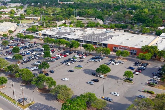 1808 Forest Hill Dr, Austin, TX 78745