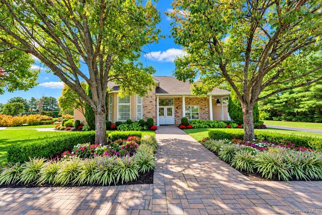 184 Cranberry Court, Melville, NY 11747