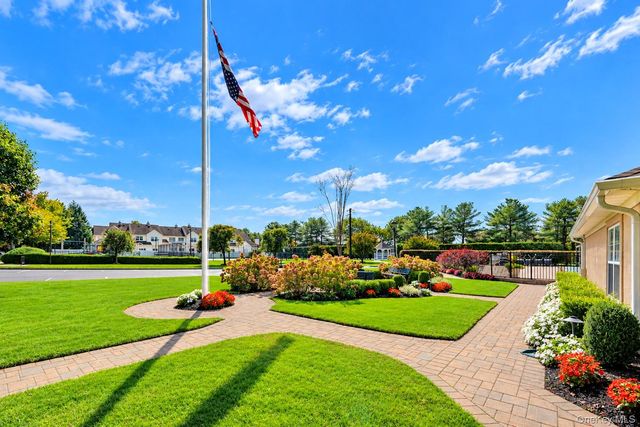184 Cranberry Court, Melville, NY 11747