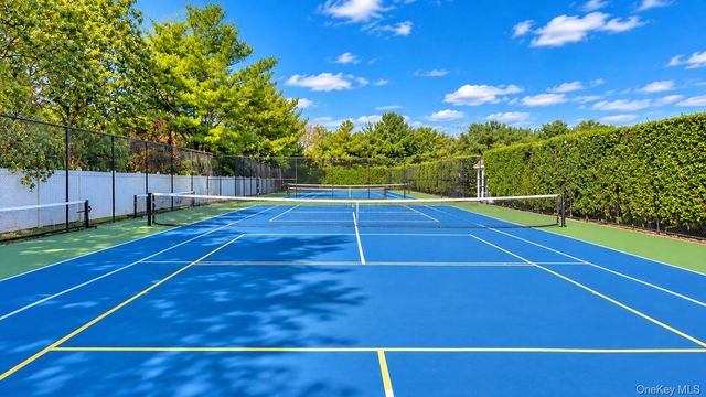 184 Cranberry Court, Melville, NY 11747