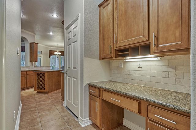 1608 Beau Rivage, Conroe, TX 77304