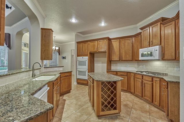 1608 Beau Rivage, Conroe, TX 77304
