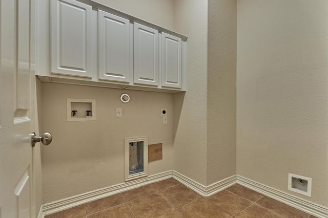 1608 Beau Rivage, Conroe, TX 77304