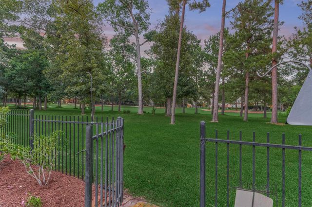 1608 Beau Rivage, Conroe, TX 77304