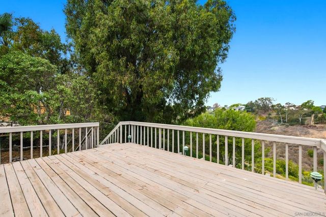 2732 Gobat, San Diego, CA 92122