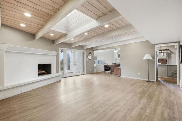 2732 Gobat, San Diego, CA 92122