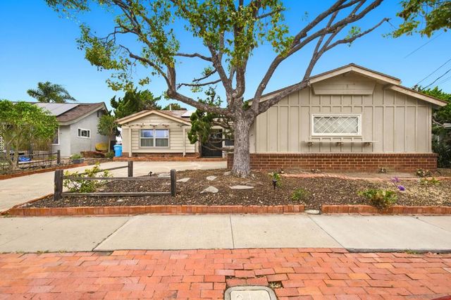 2732 Gobat, San Diego, CA 92122