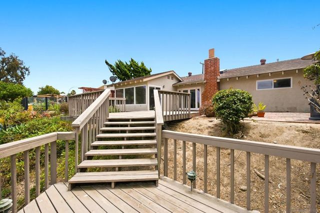 2732 Gobat, San Diego, CA 92122