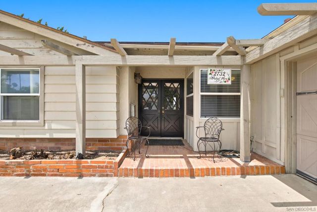 2732 Gobat, San Diego, CA 92122
