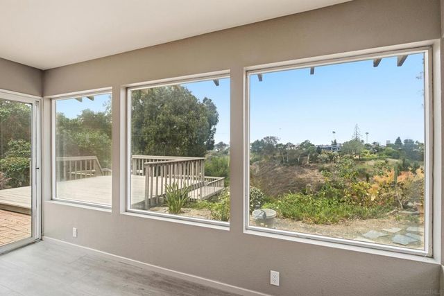 2732 Gobat, San Diego, CA 92122