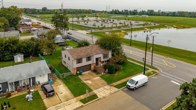 346 Eaton Avenue, Romeoville, IL 60446