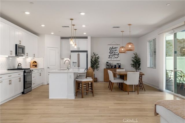 34316 Cyan Cove, Winchester, CA 92596