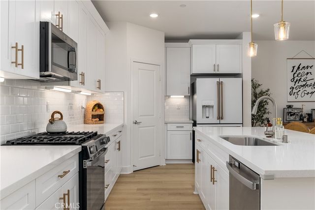 34316 Cyan Cove, Winchester, CA 92596