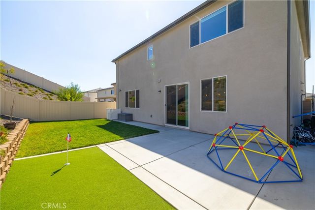 34316 Cyan Cove, Winchester, CA 92596