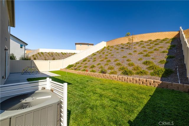 34316 Cyan Cove, Winchester, CA 92596