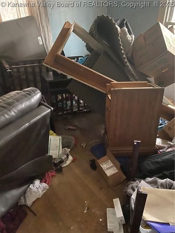 103 Bailes Drive, Nitro, WV 25143