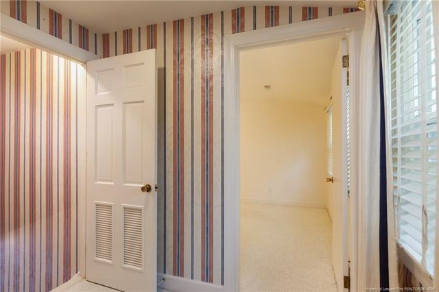 209 W Prospect Avenue, Raeford, NC 28376