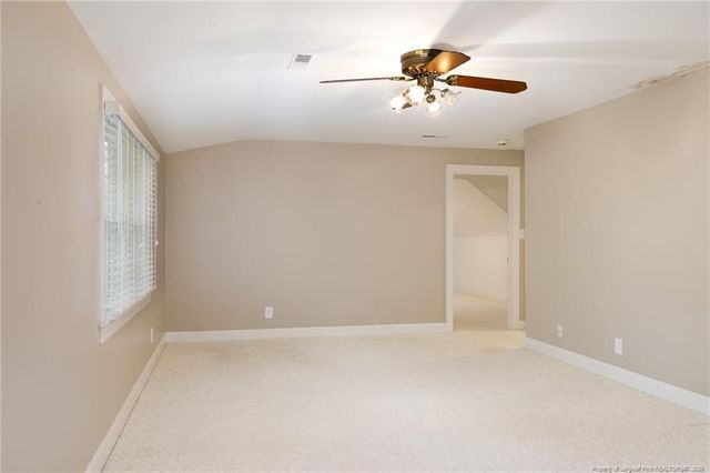 209 W Prospect Avenue, Raeford, NC 28376