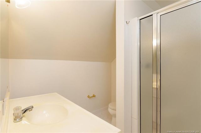 209 W Prospect Avenue, Raeford, NC 28376