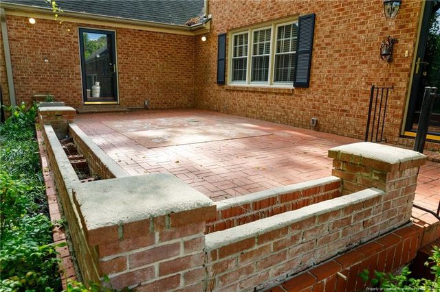209 W Prospect Avenue, Raeford, NC 28376