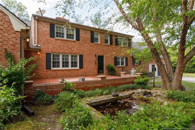 209 W Prospect Avenue, Raeford, NC 28376