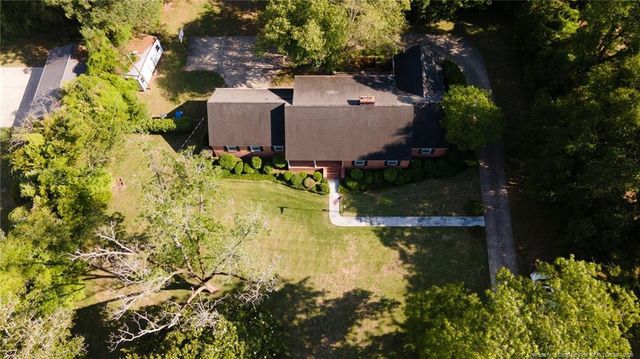 209 W Prospect Avenue, Raeford, NC 28376