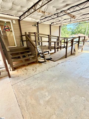 1549 Greenfield Road, Westminster, SC 29693