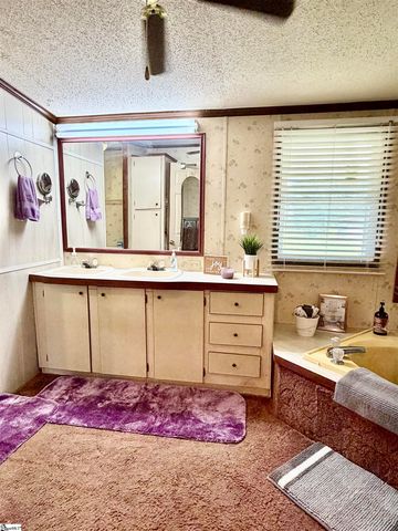 1549 Greenfield Road, Westminster, SC 29693