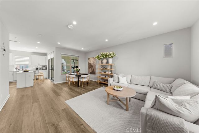 182 Elkhorn, Irvine, CA 92618