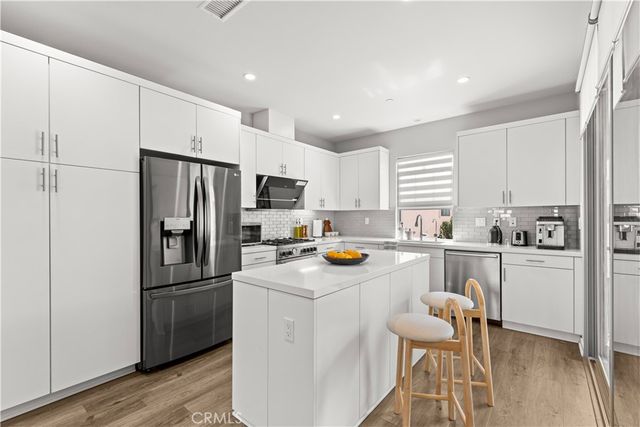 182 Elkhorn, Irvine, CA 92618
