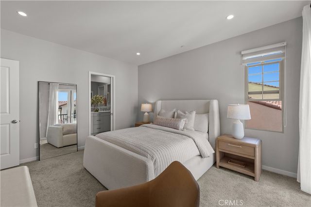 182 Elkhorn, Irvine, CA 92618