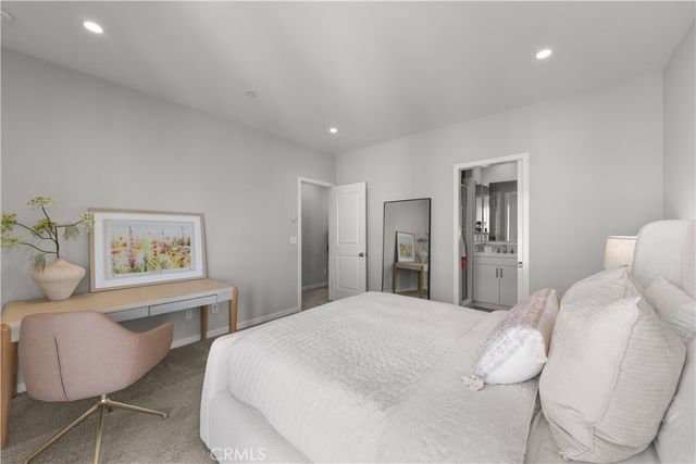 182 Elkhorn, Irvine, CA 92618
