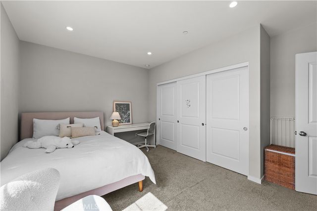 182 Elkhorn, Irvine, CA 92618