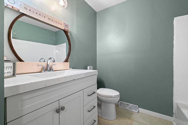 36 N Monica DRIVE, Elkhorn, WI 53121