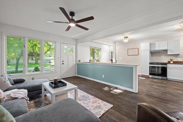 36 N Monica DRIVE, Elkhorn, WI 53121