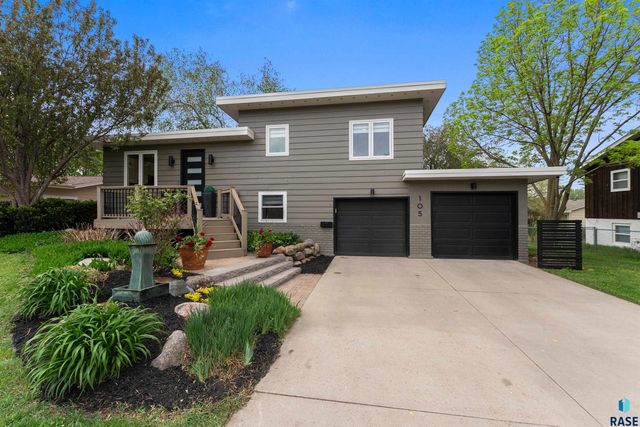 105 E 36TH St Street, Sioux Falls, SD 57105