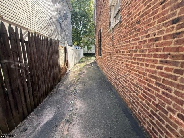 1014 E Grand St, Elizabeth City, NJ 07201