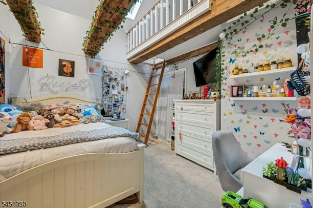 112 E Valley Brook Rd, Washington Twp., NJ 07853